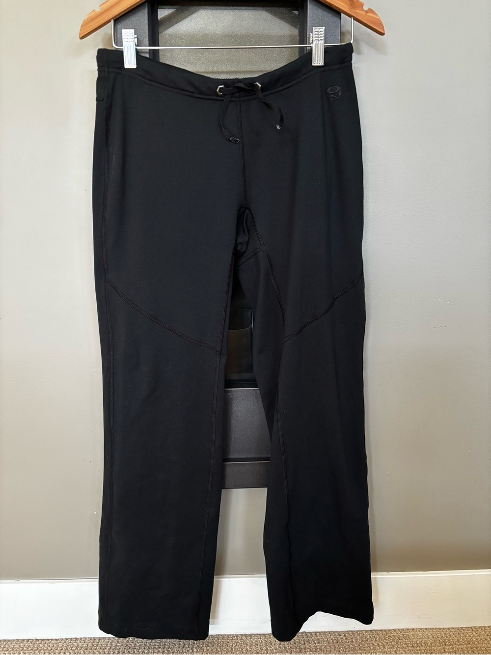 Mountain Hardwear Women’s Small Black Stretch Travel Yoga Pants Drawstring